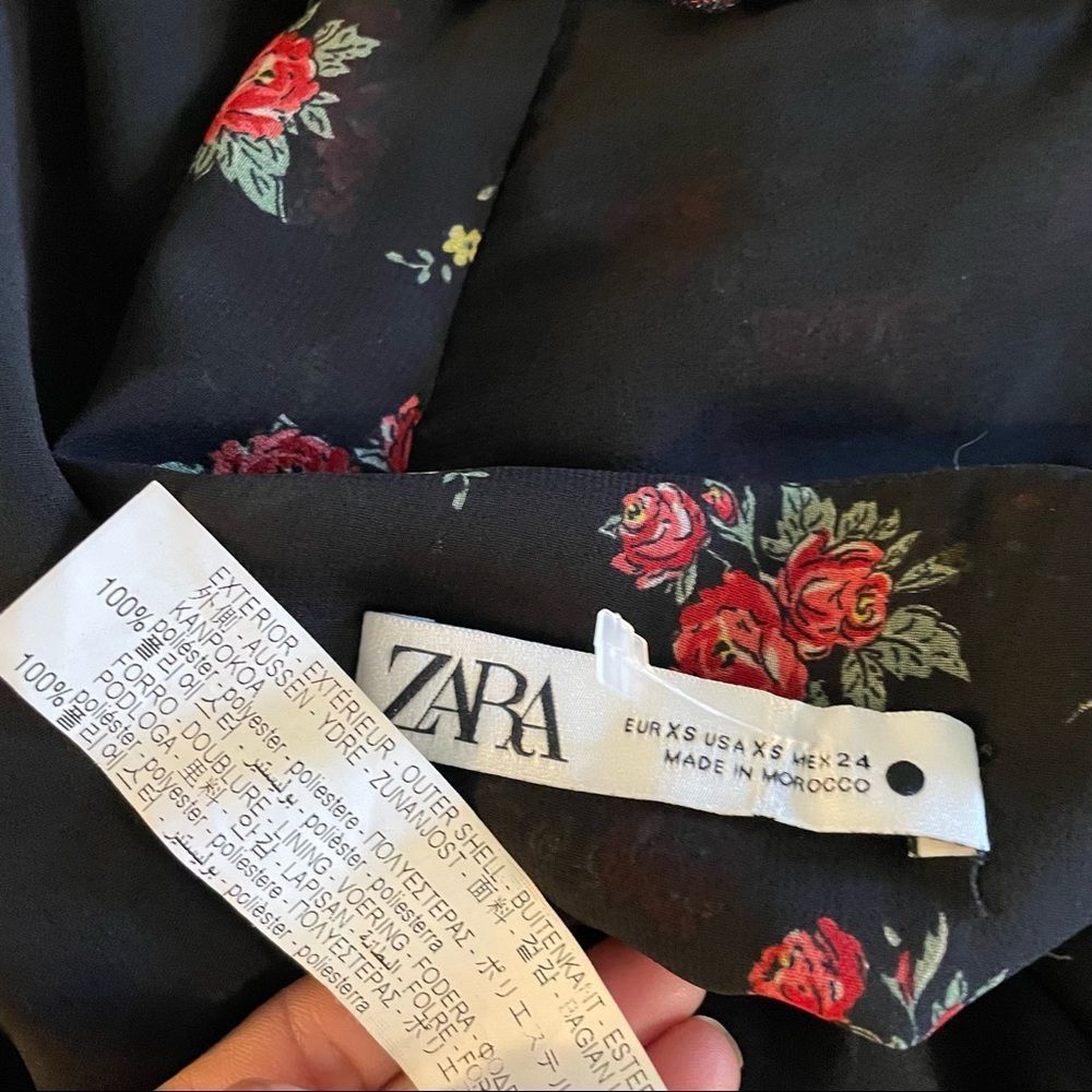 Zara PRINTED ROSES DRESS - Picture 10 of 16